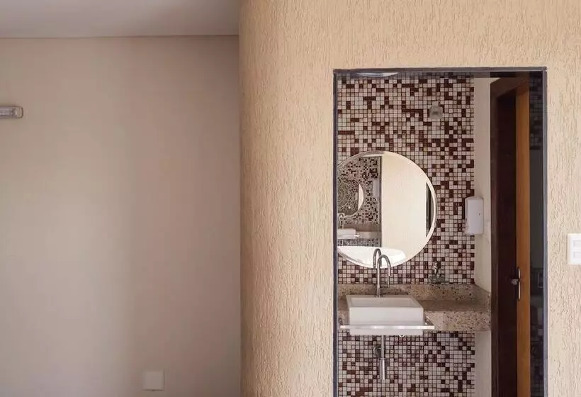 Отель Ibituruna Center