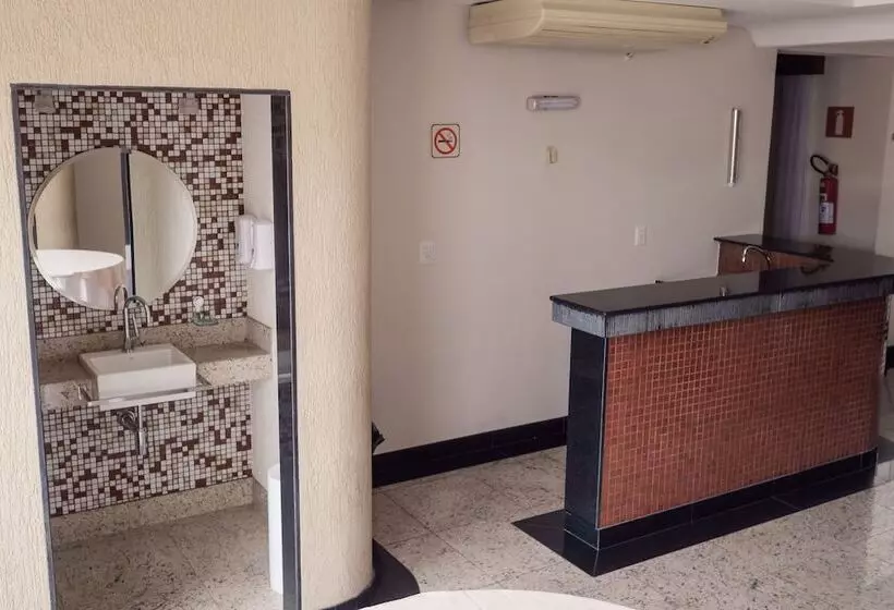 Отель Ibituruna Center