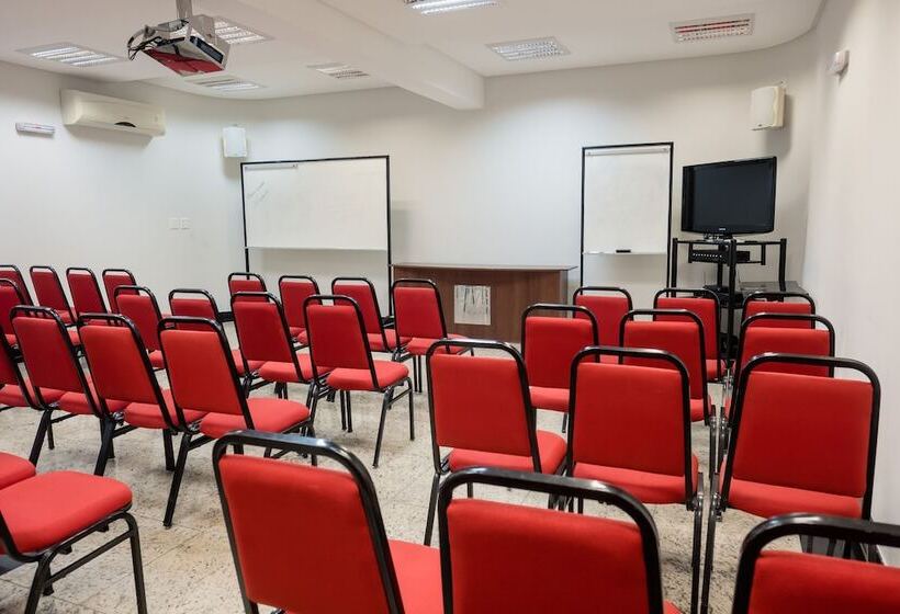 酒店 Ibituruna Center