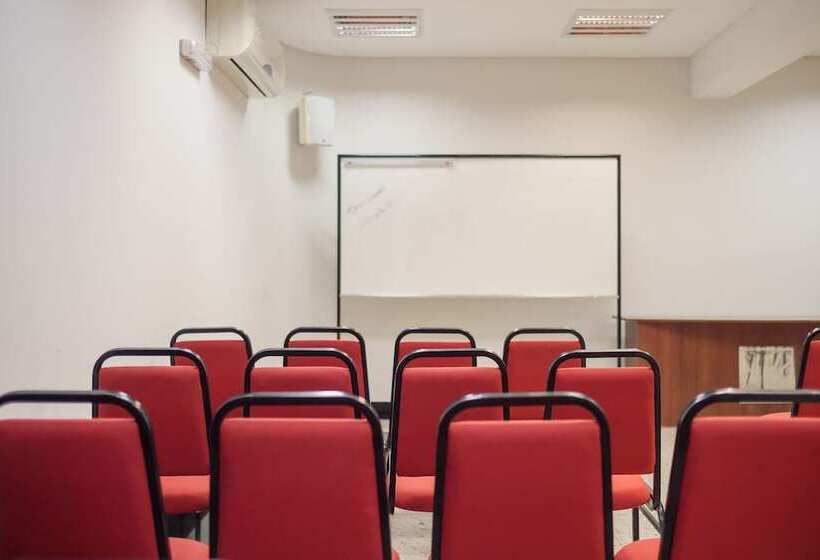 酒店 Ibituruna Center