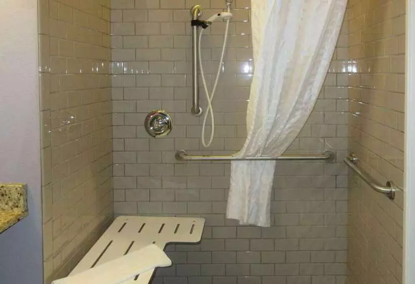 호텔 Quality Inn & Suites Caldwell I 77