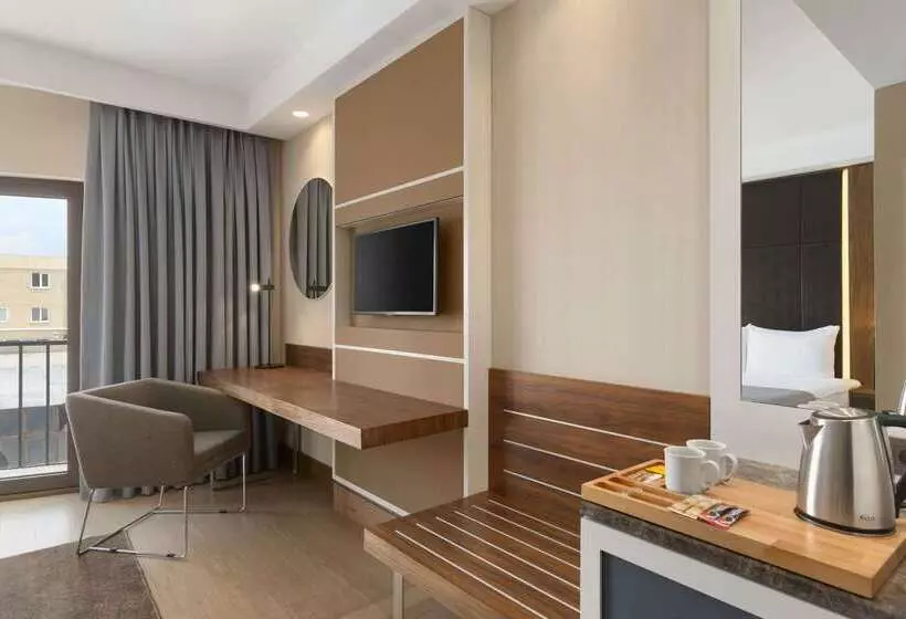 Hôtel Ramada By Wyndham Istanbul Florya