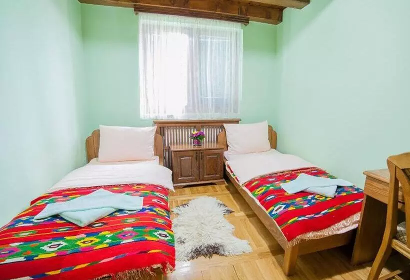 هتل & Resort Gacka