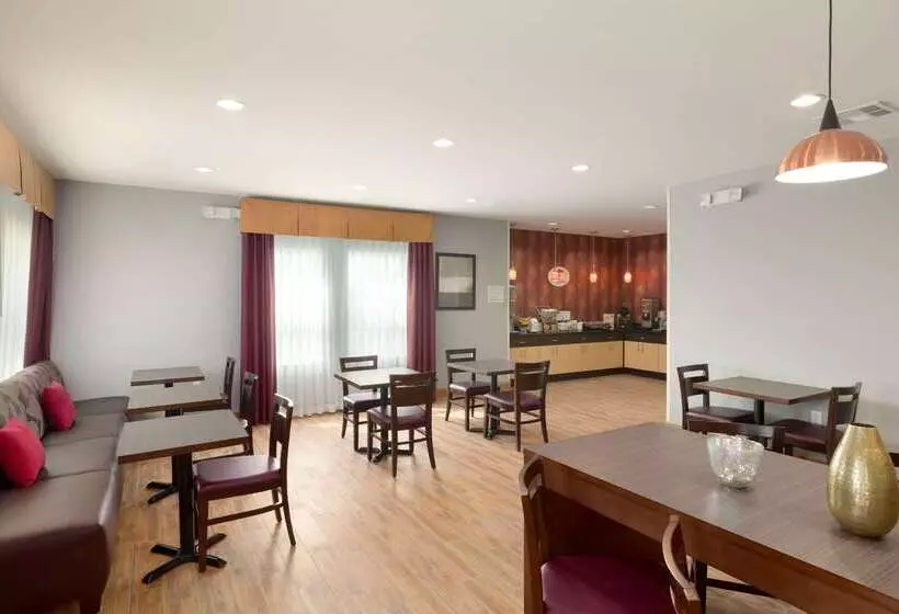 호텔 Super 8 By Wyndham Carrizo Springs