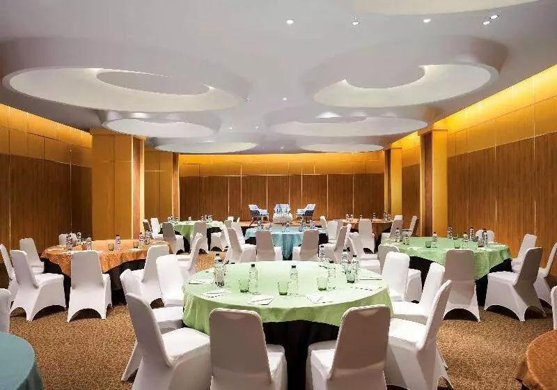 The Southern Hotel Surabaya Formerly Ibis Styles Surabaya Jemursari