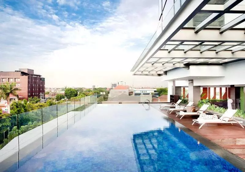 The Southern Hotel Surabaya Formerly Ibis Styles Surabaya Jemursari