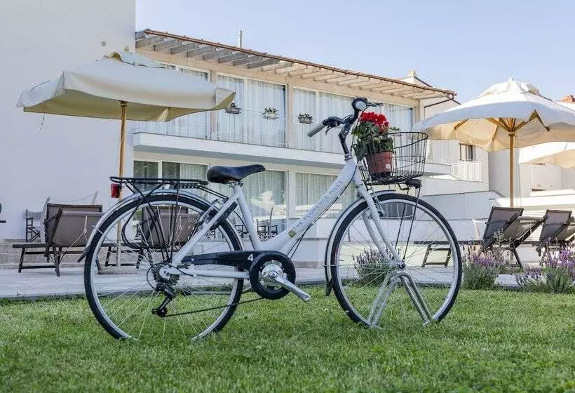 호텔 The Florence Hills Resort & Wellness