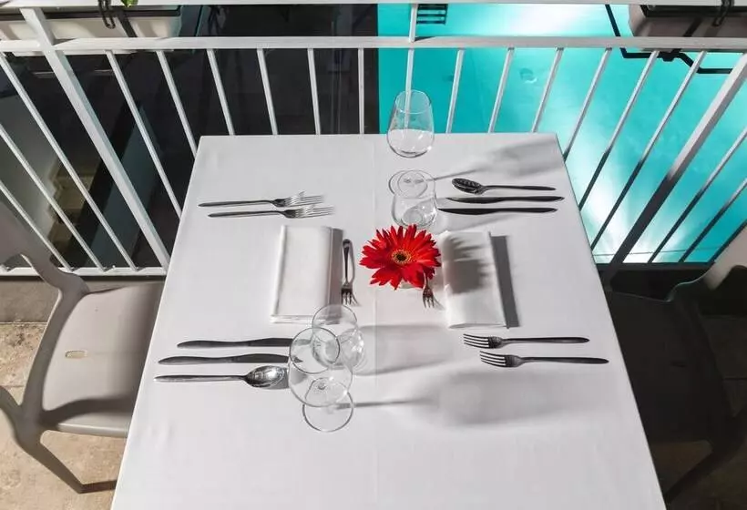 호텔 The Florence Hills Resort & Wellness