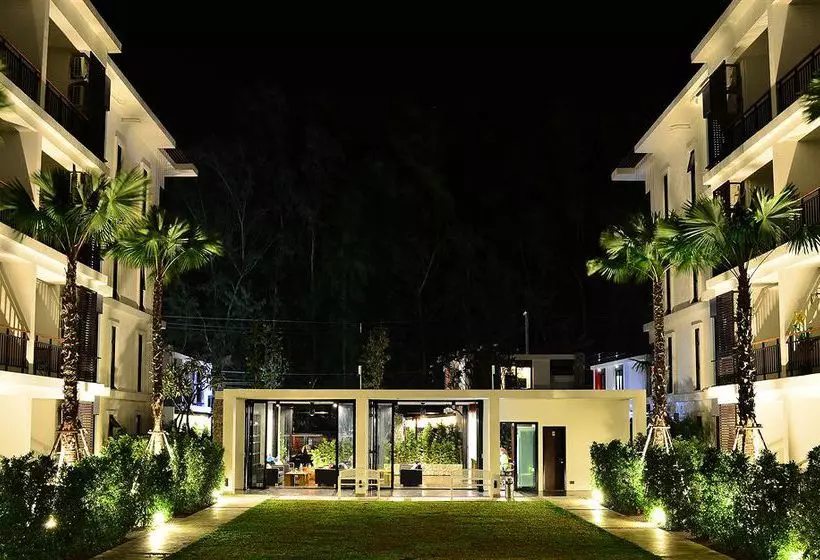 Hotel The Title East Wing By Trips Phuket