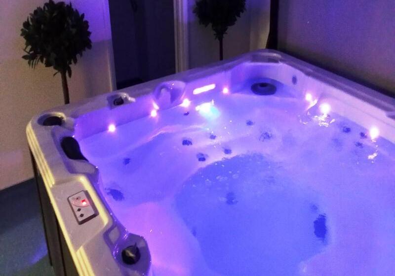 فندق The West Country Inn