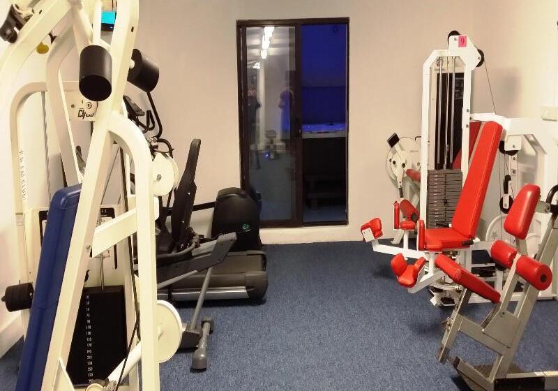 فندق The West Country Inn