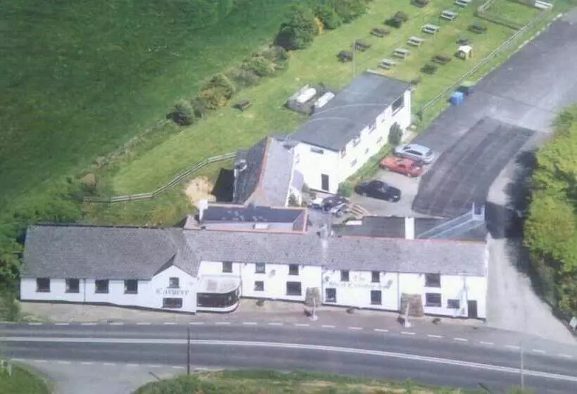 Отель The West Country Inn