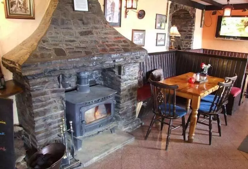 Отель The West Country Inn