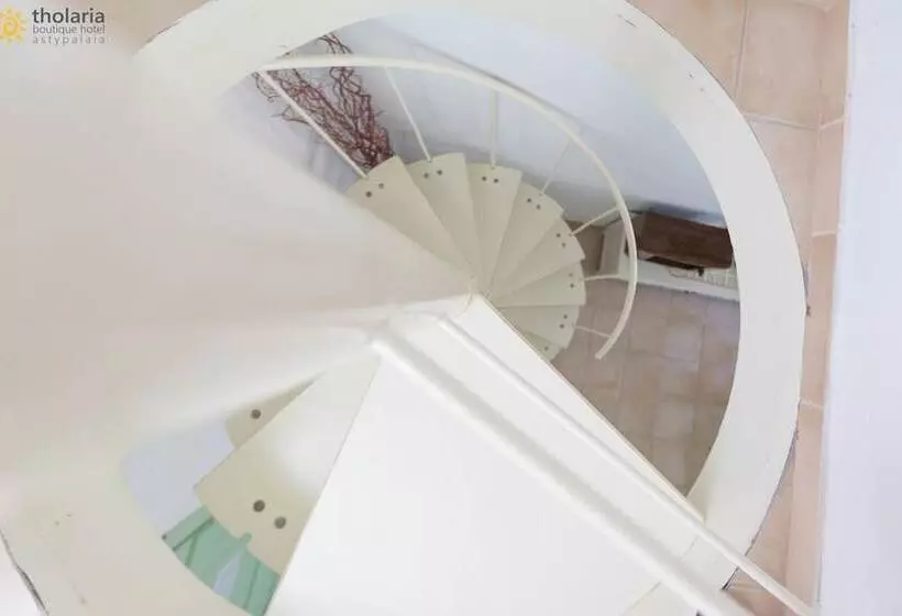 هتل Tholaria Boutique