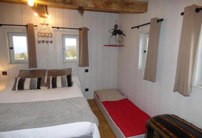 住宿加早餐  Chambre D Hôtes Insolite Dans Un Pigeonnier à 5 Minutes De Marciac Gers