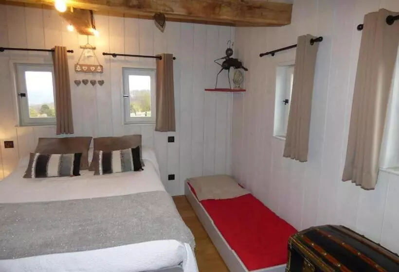 Aamiaismajoitus (B&B) Chambre D Hôtes Insolite Dans Un Pigeonnier à 5 Minutes De Marciac Gers