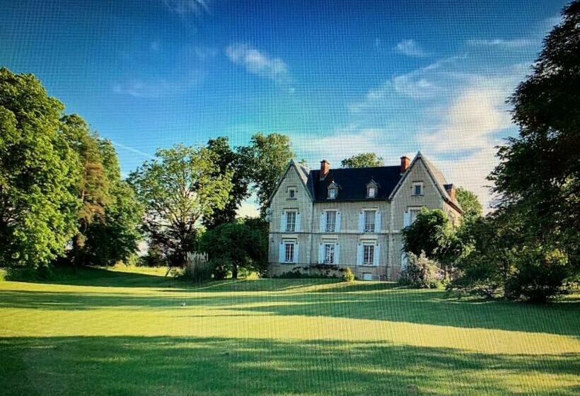 Bed and Breakfast Le Donjon D Anthon