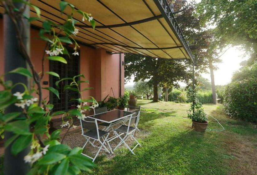 Отель Locazione Turistica Ai Due Cedri