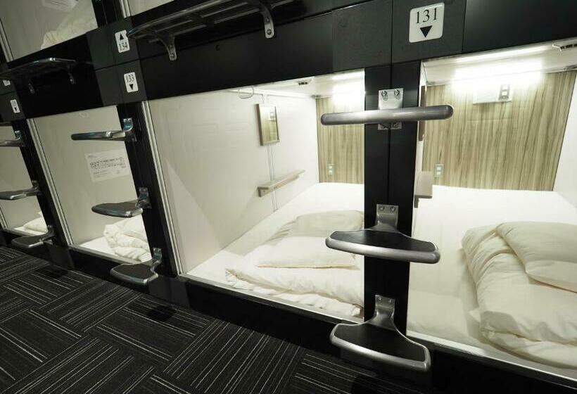 Leo Yu Capsule Hotel Nishifunabashi