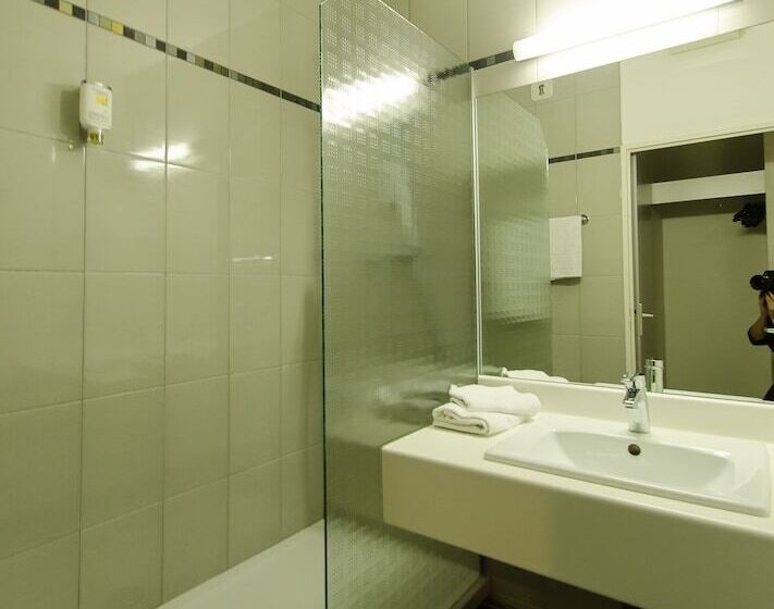 בית מלון כפרי Hôtel Agena