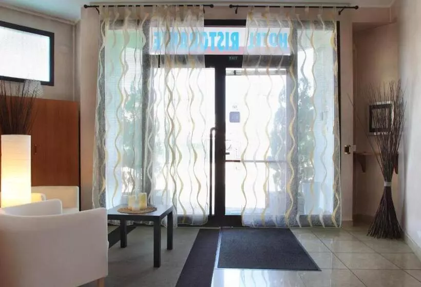 ホテル L Incontro