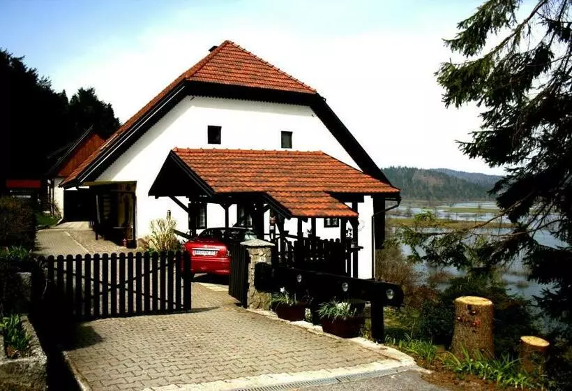 پانسیون Apartment šefic