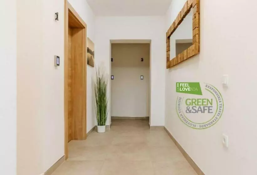 پانسیون Rooms Verde