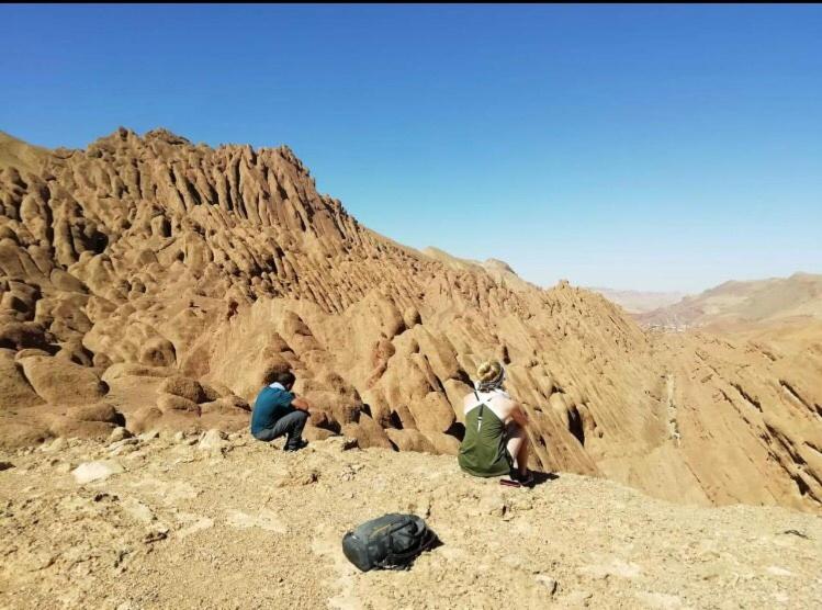 فندق صغير Auberge Restaurant Zahra