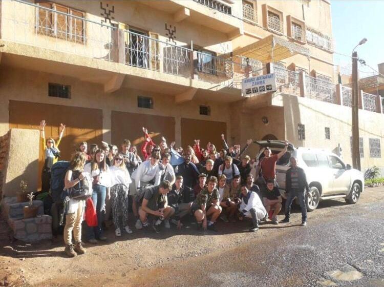 فندق صغير Auberge Restaurant Zahra