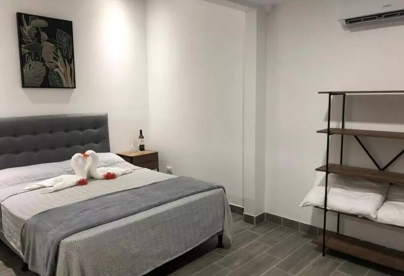 Aamiaismajoitus (B&B) Carara Adventure Park