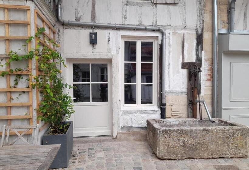 مبيت وإفطار Le Clos De L Agneau