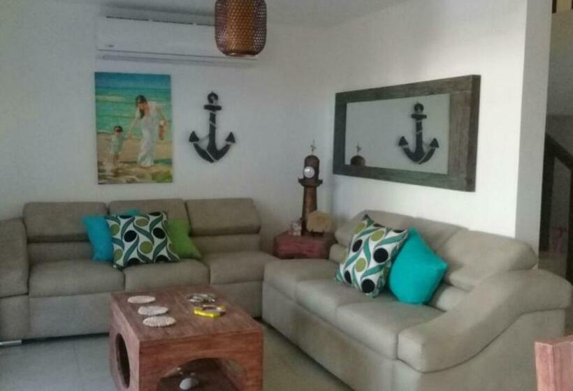 Brisa Del Mar Condominio El Muelle