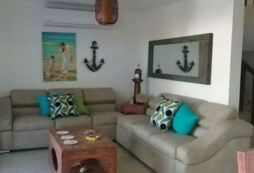 Brisa Del Mar Condominio El Muelle