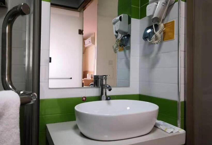 בית מלון כפרי 7days Inn Yongzhou Central Hospital