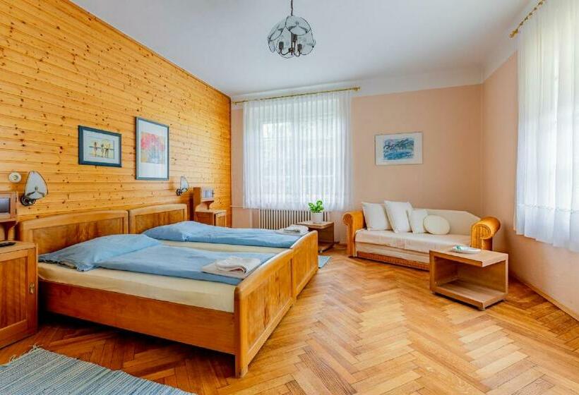 酒店 Bauernhof Woltron