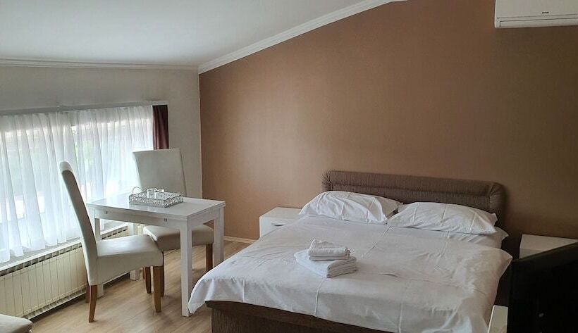 پانسیون Gostilna S Prenočišči Pri Janezu