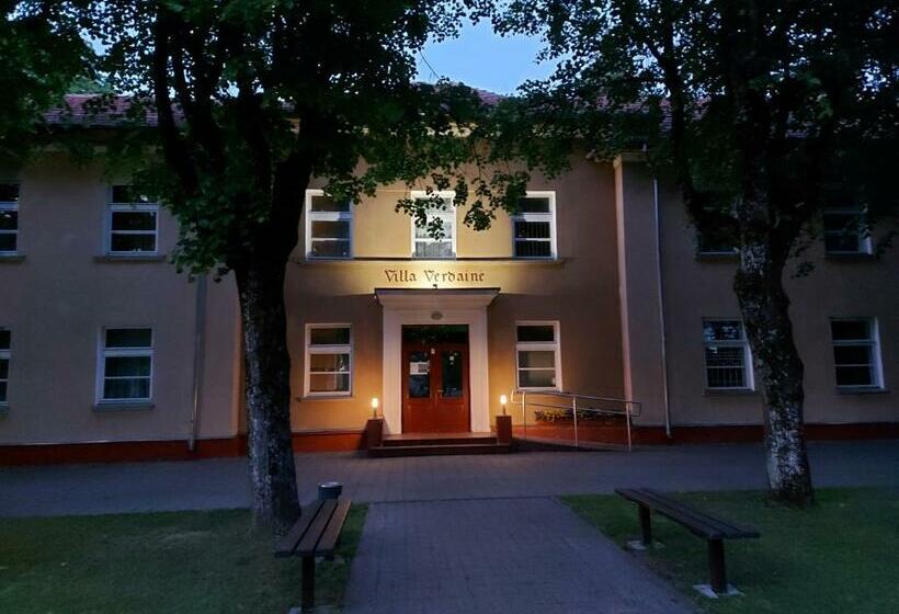 پانسیون Villa Verdaine