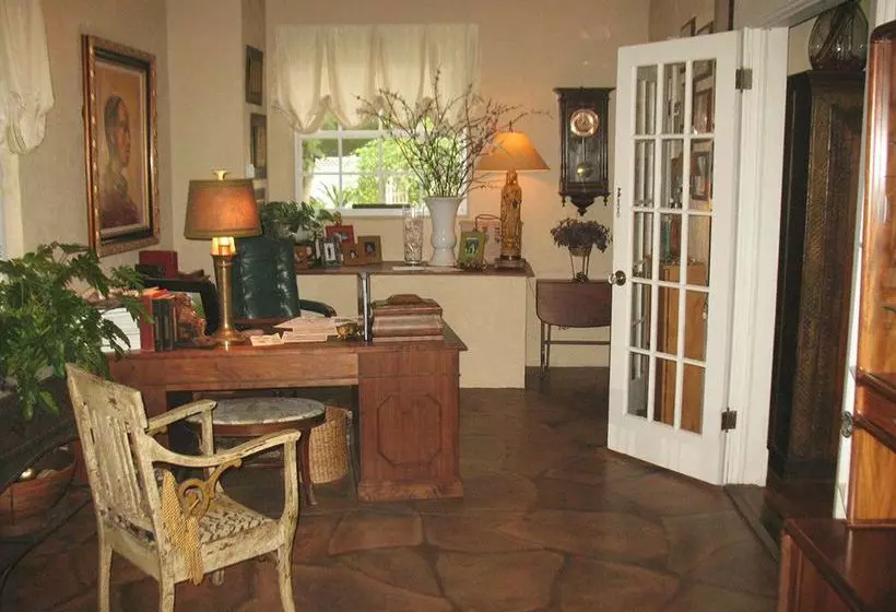 住宿加早餐 Elliott House