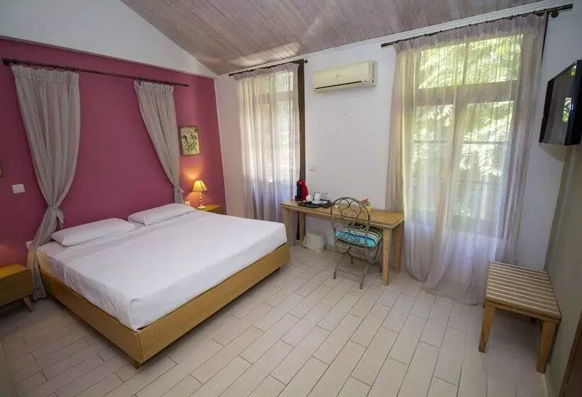 Elia Portou Rooms