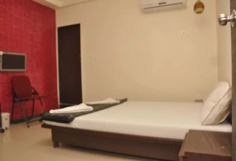 Отель Chakrika Lodging