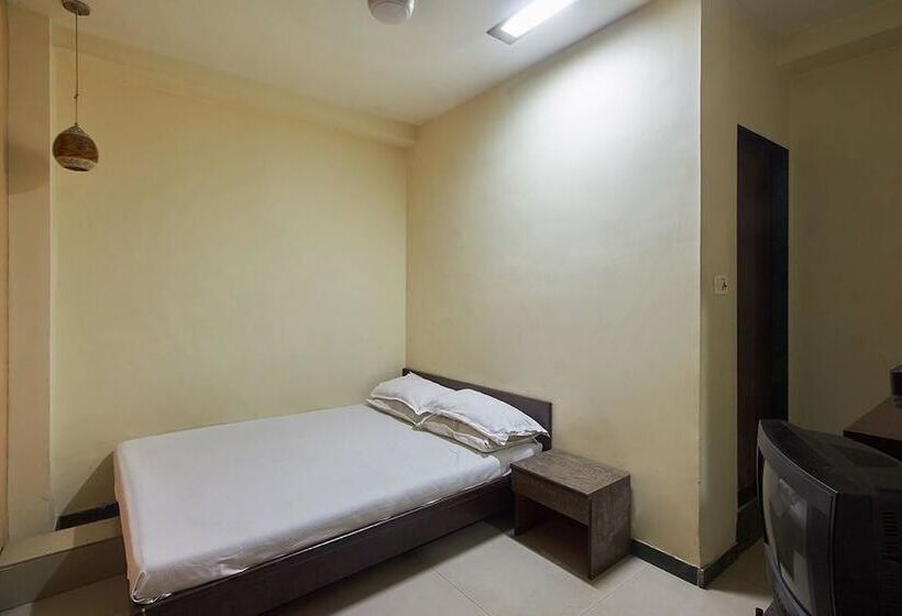 ホテル Chakrika Lodging