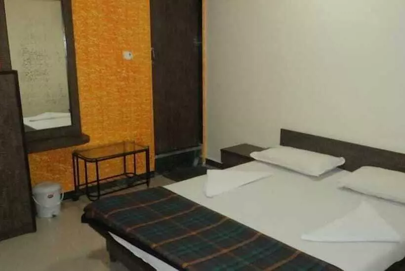 Отель Chakrika Lodging