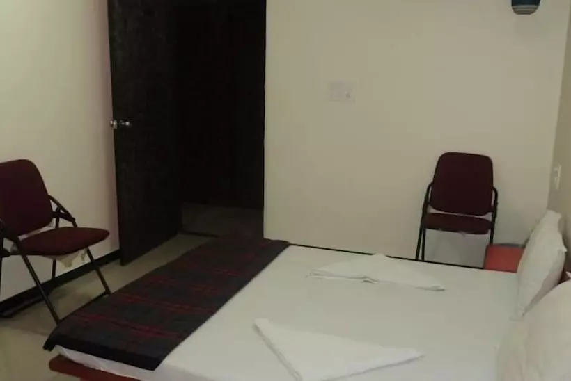 Отель Chakrika Lodging