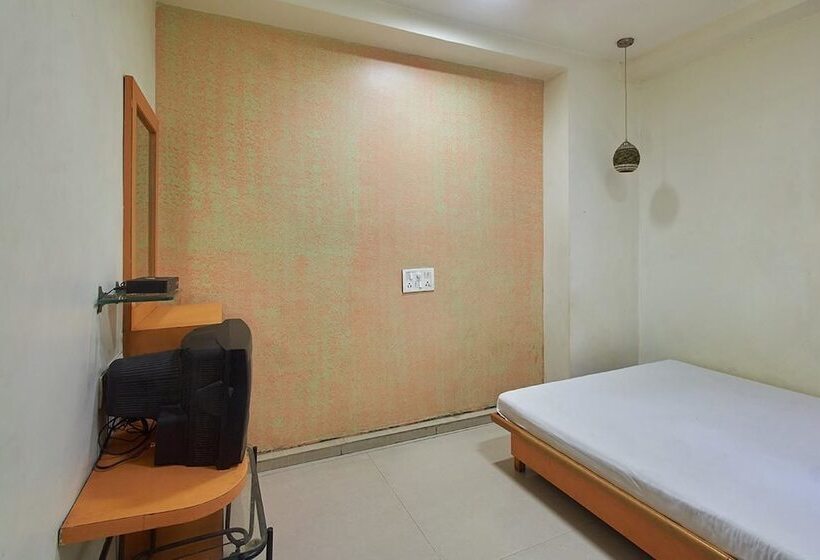 ホテル Chakrika Lodging