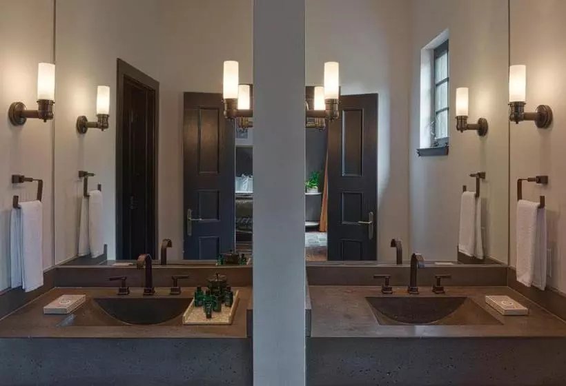 Отель Domestique