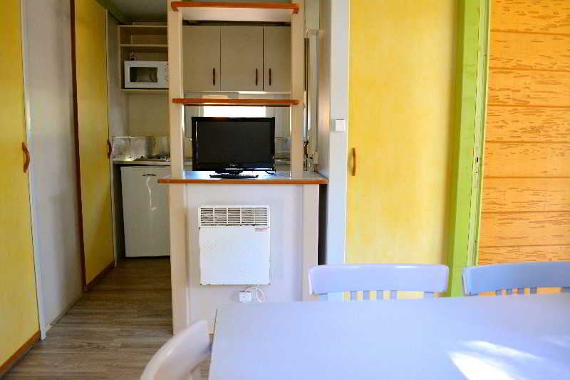 בית מלון כפרי El Garrofer Camp