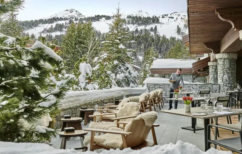 ホテル L Apogée Courchevel   An Oetker Collection