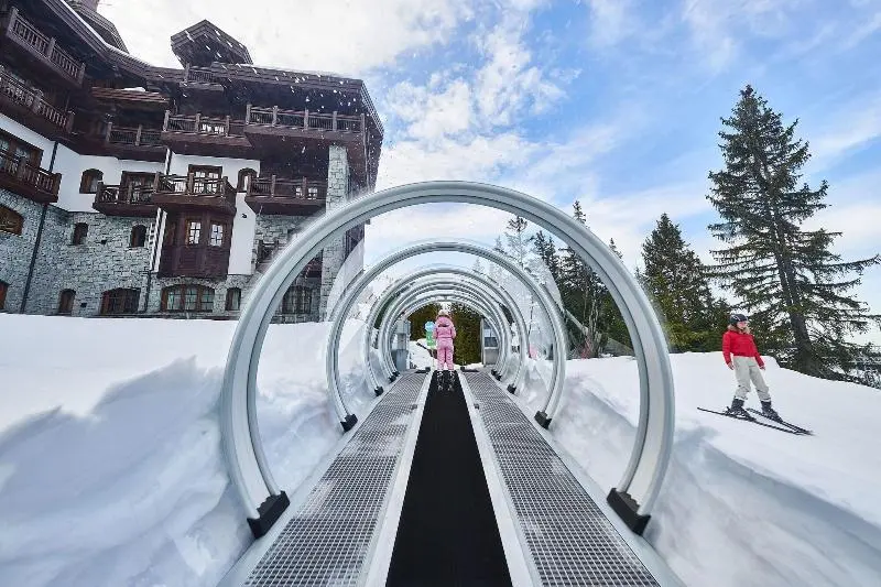 ホテル L Apogée Courchevel   An Oetker Collection