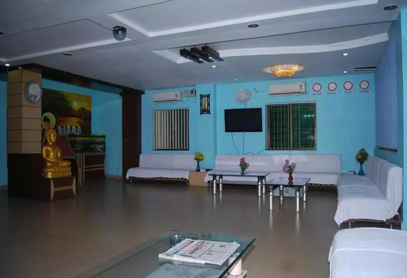 ホテル Om International