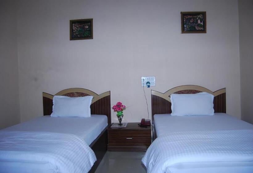 ホテル Om International